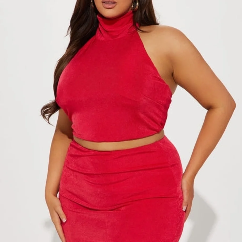 Fashion Nova Elegant Slinky Red Women's Skirt Set - Picture 2 of 3